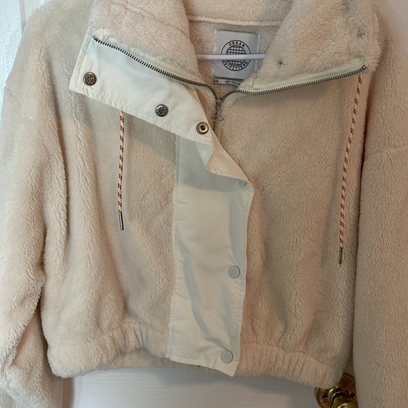 Urban Outfitters Fuzzy Cropped Jacket - Picture 2 of 2